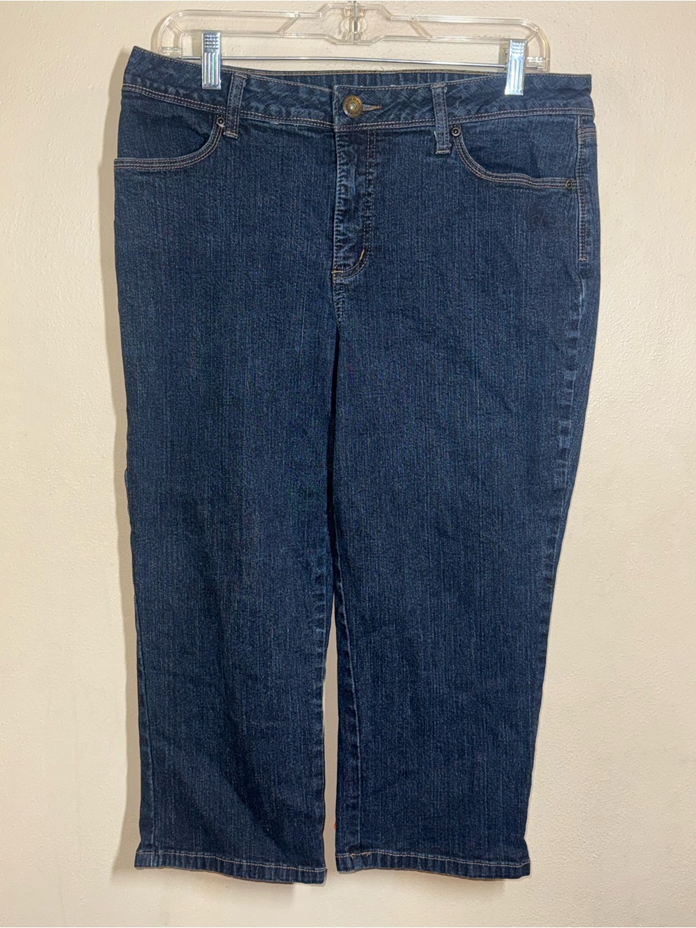 Women’s St John’s Bay Classic Dark Wash Straight Leg Jean Capris Sz 14